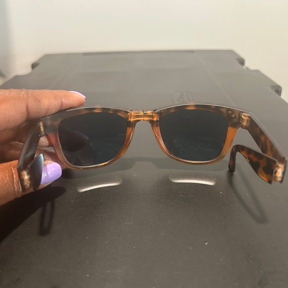 Tortoise Shell  Fold Up Sunglasses main image 5